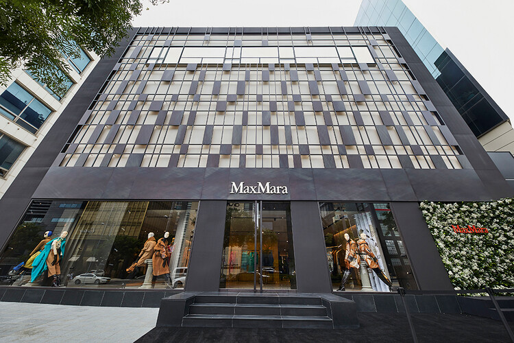 Max Mara открыл флагманский бутик в Сеуле